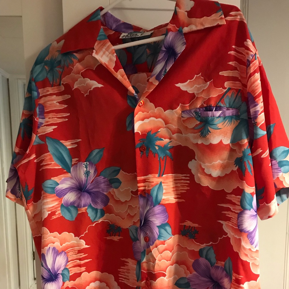 Hilo Hattie’s Hawaiian shirt
